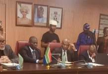 Nigeria demands end to attacks in South Africa