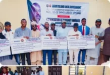 Lagos Island LG presents bursary awards to 200 indigent students