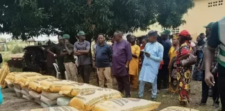 FCTA hands over 6,800 bags of fertiliser to FCT farmers