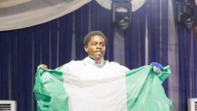 Oborevwori congratulates Esiovwa-Thompson on commonwealth fencing gold