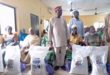 Badagry LG chairman distributes food palliatives to 500 widows