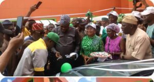 Bariga LCDA presents SUVs, buses to councillors, stakeholders – News Agency of Nigeria